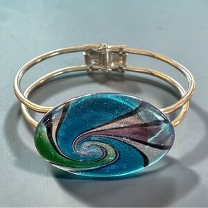 Blue Green Swirl Glass Cabochon Cuff Bracelet – Silver Tone Hinged Bangle